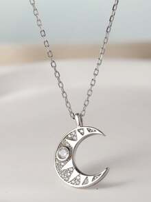 1件時尚簡約風925銀月亮吊墜項鍊,是給女性的理想生日禮物