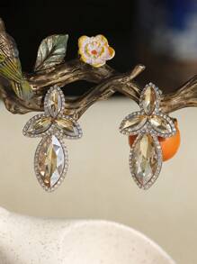 1對日韓風格合金,鑲有水晶石裝飾的香檳色玻璃耳針,適合女性日常佩戴