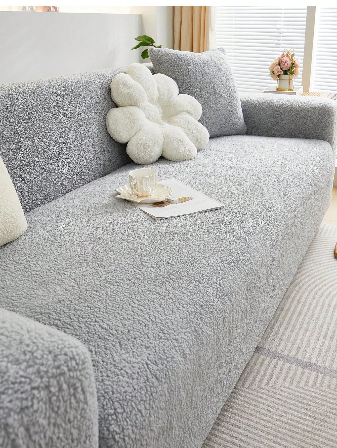 1pc Plush Sofa Cover Full Coverage All Seasons Antidirty And Anticat