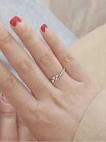 1枚精美立方氧化锆戒指，适合女性佩戴，可用于婚礼、派对、订婚、周年纪念、情人节礼物、送给妈妈的礼物、母亲节礼物。 - 銀色 - 查看 5