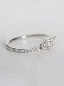 1枚精美立方氧化锆戒指，适合女性佩戴，可用于婚礼、派对、订婚、周年纪念、情人节礼物、送给妈妈的礼物、母亲节礼物。 - 銀色 - 查看 2