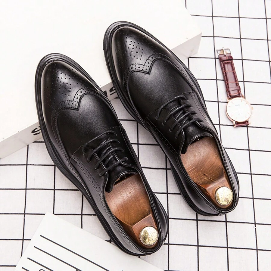 Men's Pointed-toe Business Pu Leather Shoes Brock Carving Formal Leather Shoes British Style Low-top Lace-up Shoes Fashion Pu Leather Simple Color Work Shoes Party Wedding Popular Shoes Streetwear Casual Shoes