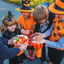 1pc/5pcs/10pcs Halloween Pumpkin Themed Non-woven Candy Bag Trick-or-treat Goodie Bag Portable Pumpkin Candy Holder Gift For Halloween Party Supplies