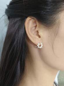 1對女士自然珍珠圓形耳環,925銀白金鍍,精美優雅,適合日常佩戴