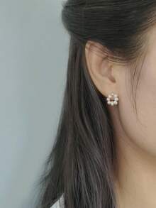 1對女士自然珍珠圓形耳環,925銀白金鍍,精美優雅,適合日常佩戴