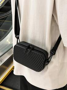 1 件黑色压印防水拉链 PU 皮包，时尚，适合日常使用、旅行、约会、男士礼物斜挎包单肩包侧包方形包节日旅行必需品通勤商务休闲户外商务男士夏季男士礼物大学包父亲节礼物新生书籍返校多功能宿舍大学男士单肩包男士包斜挎包侧包学生学校用品秋季信使包男士包圆筒包老钱万圣节圣诞礼物男士尖叫男士包男士包冬季 - 黑色 - 查看 10