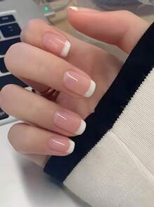 使用24入短方形假法式粉色指甲,打造迷人自己,簡潔優雅的女士指甲藝術套裝,可與壓克力指甲使用 - 彩色 - 查看 1