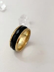 Bague À Facettes Simple En Blocs De Couleurs