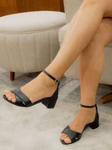 Women Heeled Sandals - 黑色 - 查看 1