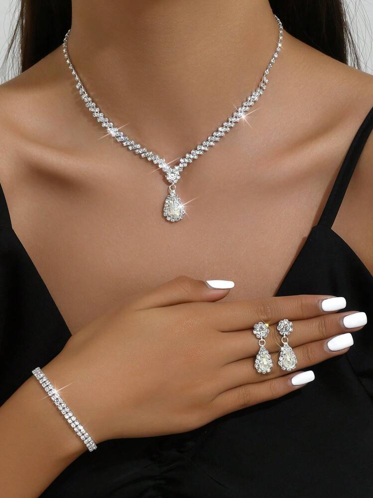 夕 ✨ ジバンシー ネックレス ブレスレット イヤリング 3点 GIVENCHY 公式サイト ： ハイブランド ラグジュアリーバッグ