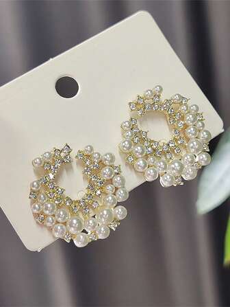 1 Paar französischer Stil personalisierte glänzende Strass- & Kunstperlen-Halbmond-Ohrstecker