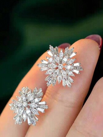 1pair Fashionable Korean-Style Bridal Cz Snowflake Earrings For Women - Sweet Ear Jewelry Elegant Halloween