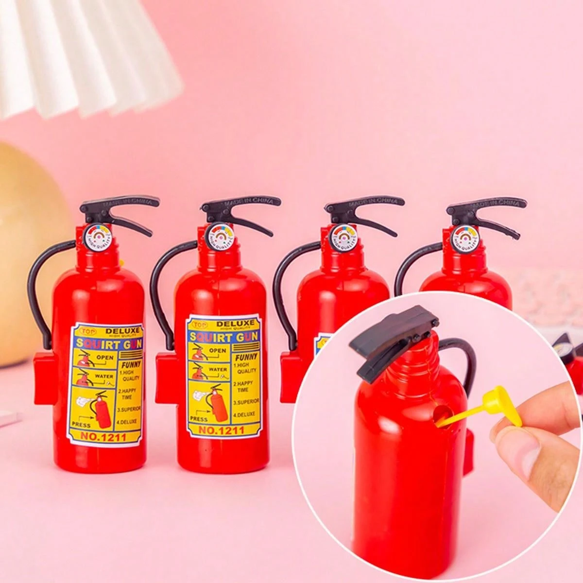1pcs Fire Extinguisher Water Gun Funny Mini Whole Person Prank Water