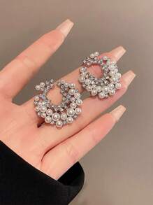 1对法式风格个性化水钻和仿珍珠新月形耳钉 - 銀色 - 查看 3