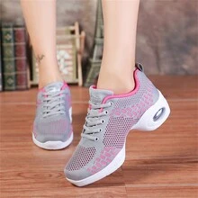 加大碼女士跳舞鞋,帶柔軟鞋底和增高,適用於廣場舞 - 粉色 - 查看 2