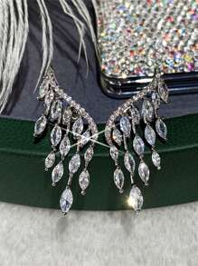 1对时尚精致的翼形立方氧化锆水滴形新娘奢华晚宴礼物百搭个性化女士耳环 - 白色 - 查看 8