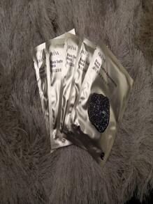 MASCARILLA  REJUVENECEDORA DE TRUFA  NEGRA