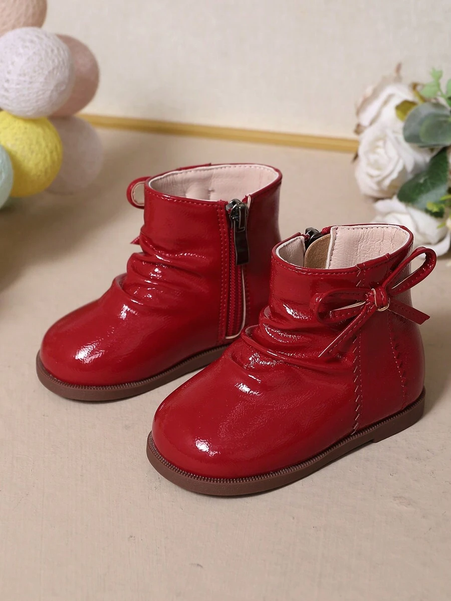 女童靴子，毛絨內裡，蝴蝶結和荷葉邊設計，圓頭，防滑軟底，適合春秋冬季