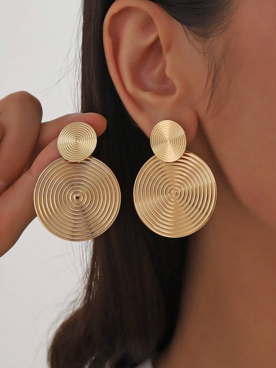 1對個性化輕奢風格女士耳環,椭圓形中空設計,呈凹凸面 - 金色 - 查看 1