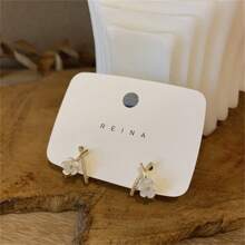 A Pair Of S925 Silver Needle Small Mini Flower Shell Earrings For Women Cross Rhinestone Earrings Fresh And Simple Earrings - Gold - View 8