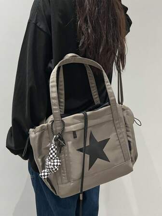 Bolso de hombro con cordón y diseño de patrón de estrella, bolso de mujer con estampado de estrella de moda con colgante, bolso de mujer moderno con estrellas huecas