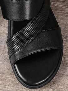 Spring To Summer High-End Fashion Business Men's Slippers - Black - View 6