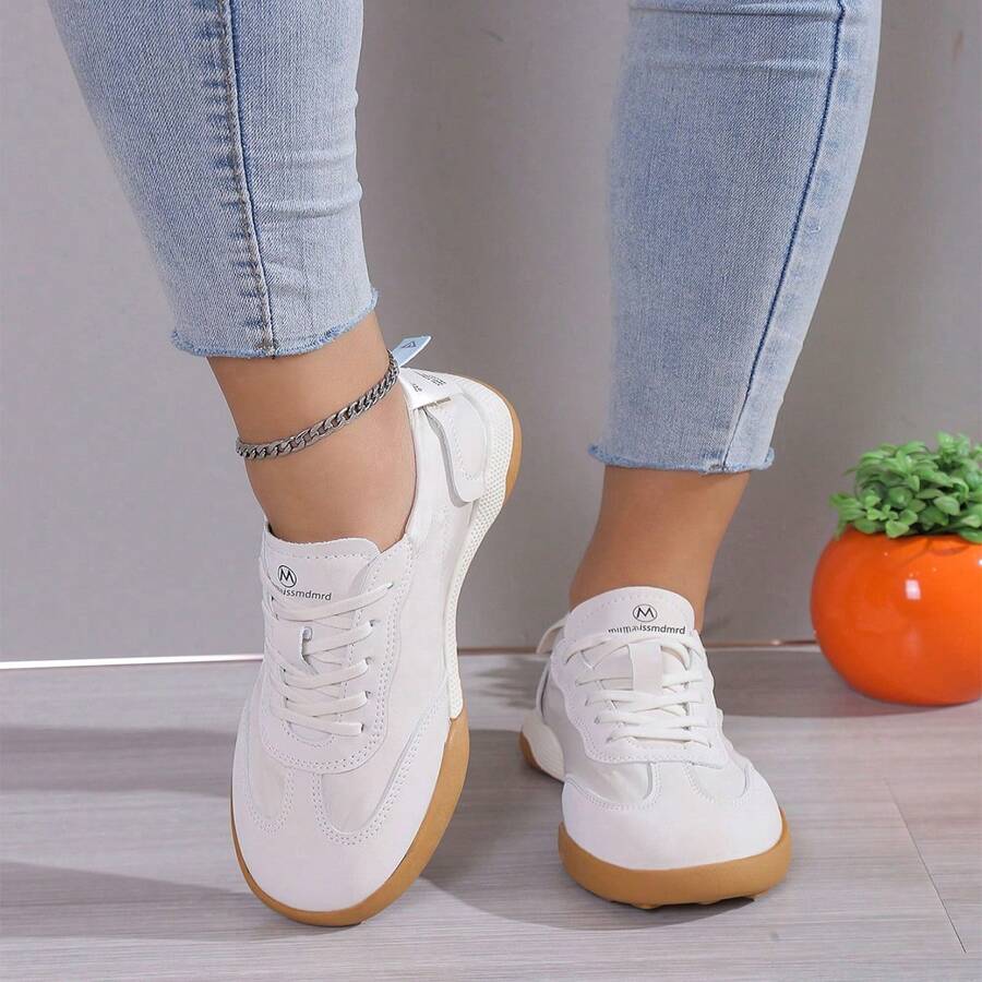 Casual Athletic Shoes With Lace-Up Flat Non-Slip Breathable Canvas Training Shoes, Versatile - Beige - View 1