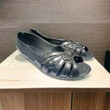 Traditional Mexican Sandals. Women's Huaraches. Sandak Dariana Model Sandals. Ranch Huaraches. Traditional Huaraches. Granny Sandals. - Black - View 1