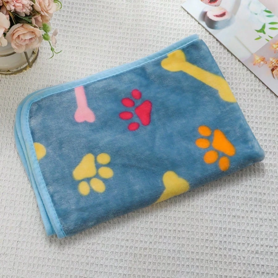 1片柔軟的法蘭絨彩色骨頭和腳印藍色寵物毯,適用於大型、中型和小型寵物的室內家居使用 - 藍色 - 查看 1