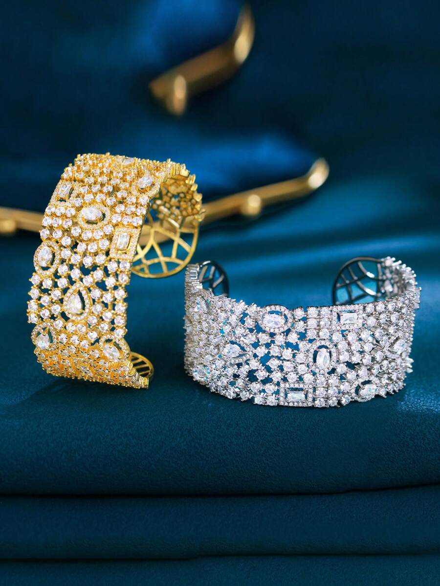 1個可調節的豪華大型立體鑲嵌方形鋯石寶石手環,適合女士婚禮、派對和婚禮珠寶禮物 - 銀色 - 查看 1