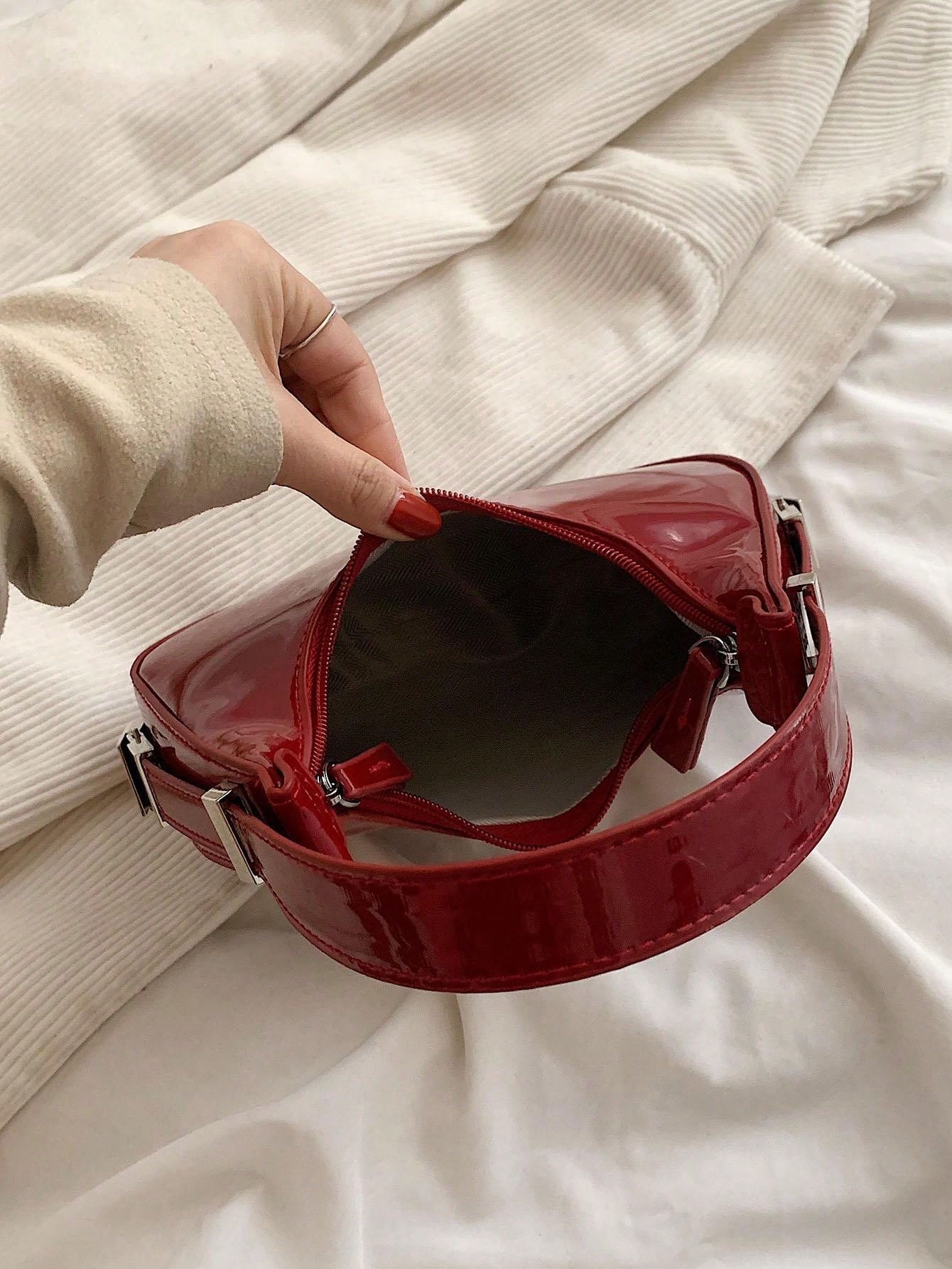 Minimalist Hobo Bag Trendy Stylish Simple Crescent Bag, Zipper Shoulder Bag, Faux Leather Solid