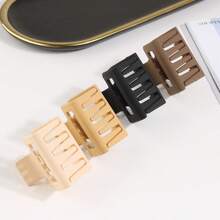 1入黑色鋸齒固髮夾，5cm帶噴砂霧面PS材料方形夾鉗，無痕設計