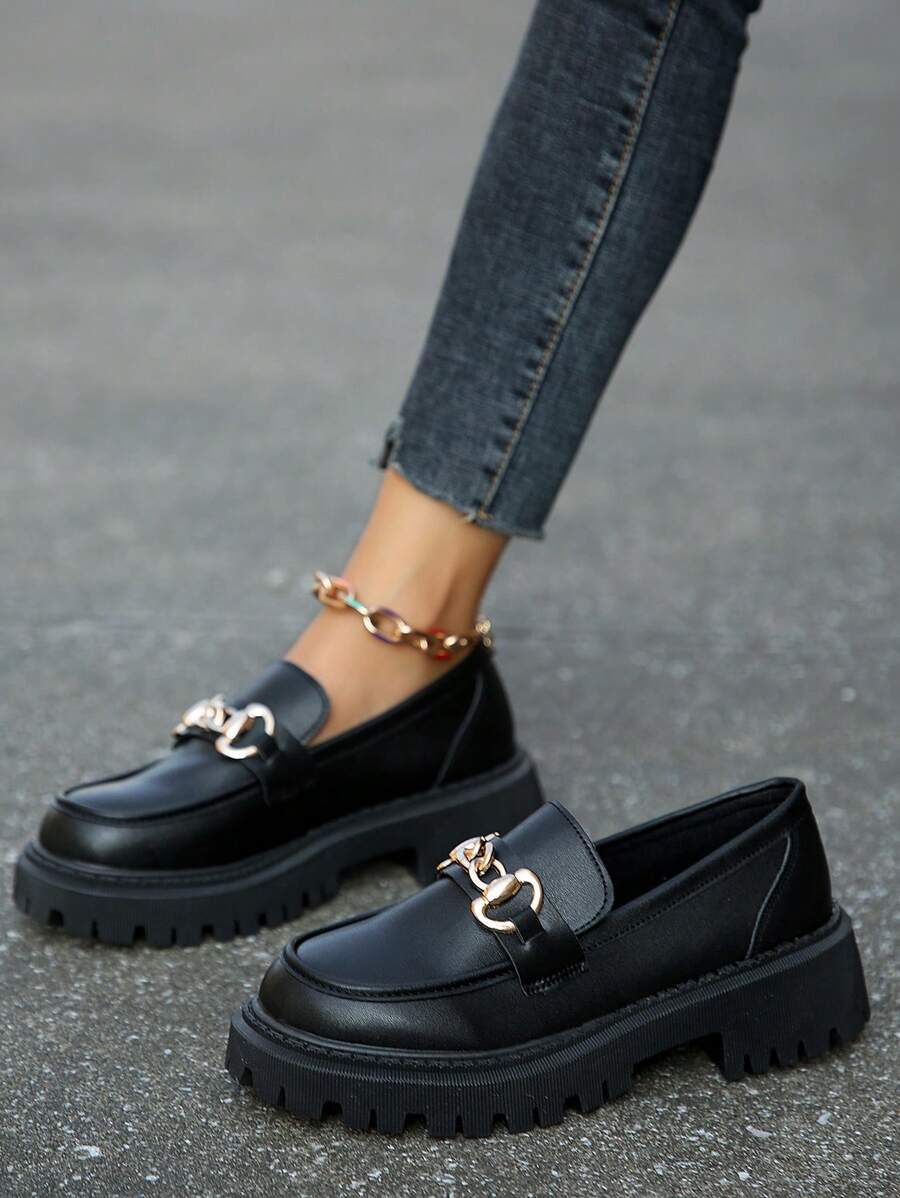 ：女式英伦风格一脚蹬厚底乐福鞋，带有法国元素，粗跟鞋