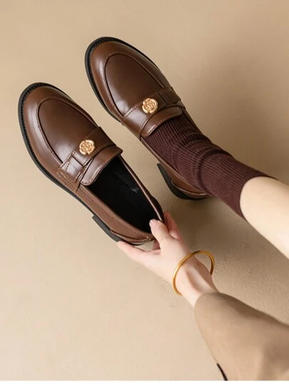 Women's Pu Leather Chunky Heel Loafers With Design Sense Of Small And Niche, Round Toe Retro Slip-on Shoes In British Style For Spring And Autumn