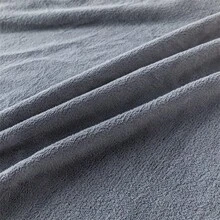 1片厚實柔軟透氣的奶絨床墊套（單人床），溫暖細膩，吸濕透氣，防皺，可拆卸且易於清洗，適用於四季 - 淺灰 - 查看 7