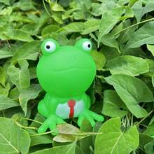 1pc Creative Frog Night Light With Cartoon Design And Lighting Effect As Birthday Gift, Desk Lamp Or Bedside Decor - White - View 4