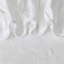 1pc Thick Soft Breathable Solid Color Waterproof Mattress Cover For Single Bed, Easy To Remove Wrinkle Protection, Suitable For All Seasons