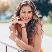 12入組薄款錶帶,適用於apple Watch系列9 45mm 40mm 41mm 42mm 44mm 38mm 49mm,精巧的細窄柔軟矽膠運動錶帶,適用於apple Watch帶 - Ultra/ultra2系列9 8/7/6/5/4/3/2/1/se/se2 女士男士 - 彩色 - 查看 7