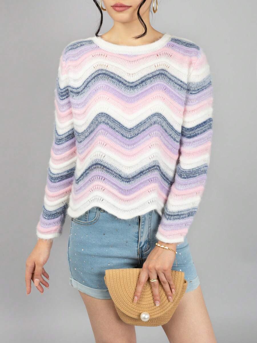 Women's Fashion Pullover With Curved Wave Multicolor Cheuron Print - Purple - View 1