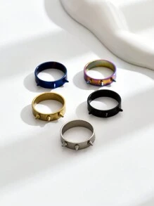 男士哥特风个性时尚百搭铆钉不锈钢戒指，可选多种尺寸，适合夜店、派对、酒吧等场合，亦可日常佩戴，是友谊饰品或情侣配饰的理想之选。