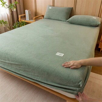 1 Thickened, Soft And Breathable Milk Velvet Fitted Mattress Cover (single Fitted Sheet), Encrypted Warm Velvet And Delicate Feel, Warm At The Touch, Moisture-absorbent And Breathable, Anti-wrinkle Protective Cover Is Easy To Remove, Suitable For All Seasons.