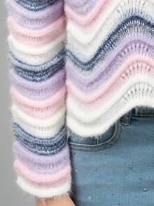 Women's Fashion Pullover With Curved Wave Multicolor Cheuron Print - Purple - View 5