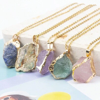 1 件天然水晶不对称形状流苏吊坠项链，果冻色
