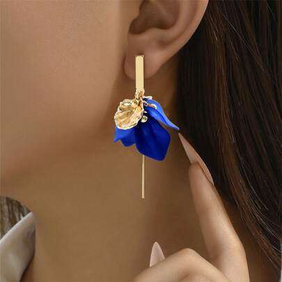 1pair Vintage Style Blue Petals And Leaves Pendant Long Earrings For Women Suitable For Party And Festival