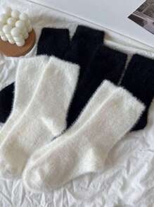2/4/8/10 pares de calcetines esponjosos y cálidos de invierno con forro térmico, resistentes al olor, de unicolor blanco y negro (surtido de colores aleatorios)
