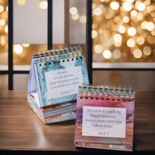 1入組2024年創意啟發英文桌面日曆,365日桌面裝飾品,節日禮盒包裝 - 粉色 - 查看 2