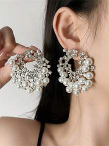 1pair Silver-Tone Asymmetrical Round Shape Pearl & Rhinestone Decor Vintage Style Earrings - Silver - View 1
