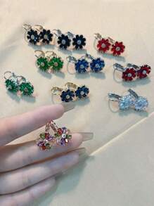 1 paire de boucles d'oreilles créoles avec fleur blanche en zirconium cubique pour femmes et filles, à porter au quotidien, pour fête, mariage ou en cadeau