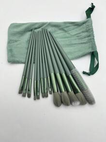 13件套便携式常青蓝化妆刷套装，包含腮红刷、眼影刷等，全套美妆工具，化妆刷套装，化妆刷套装，化妆刷套装，全套化妆套装，化妆刷套装，化妆刷套装，化妆礼盒套装