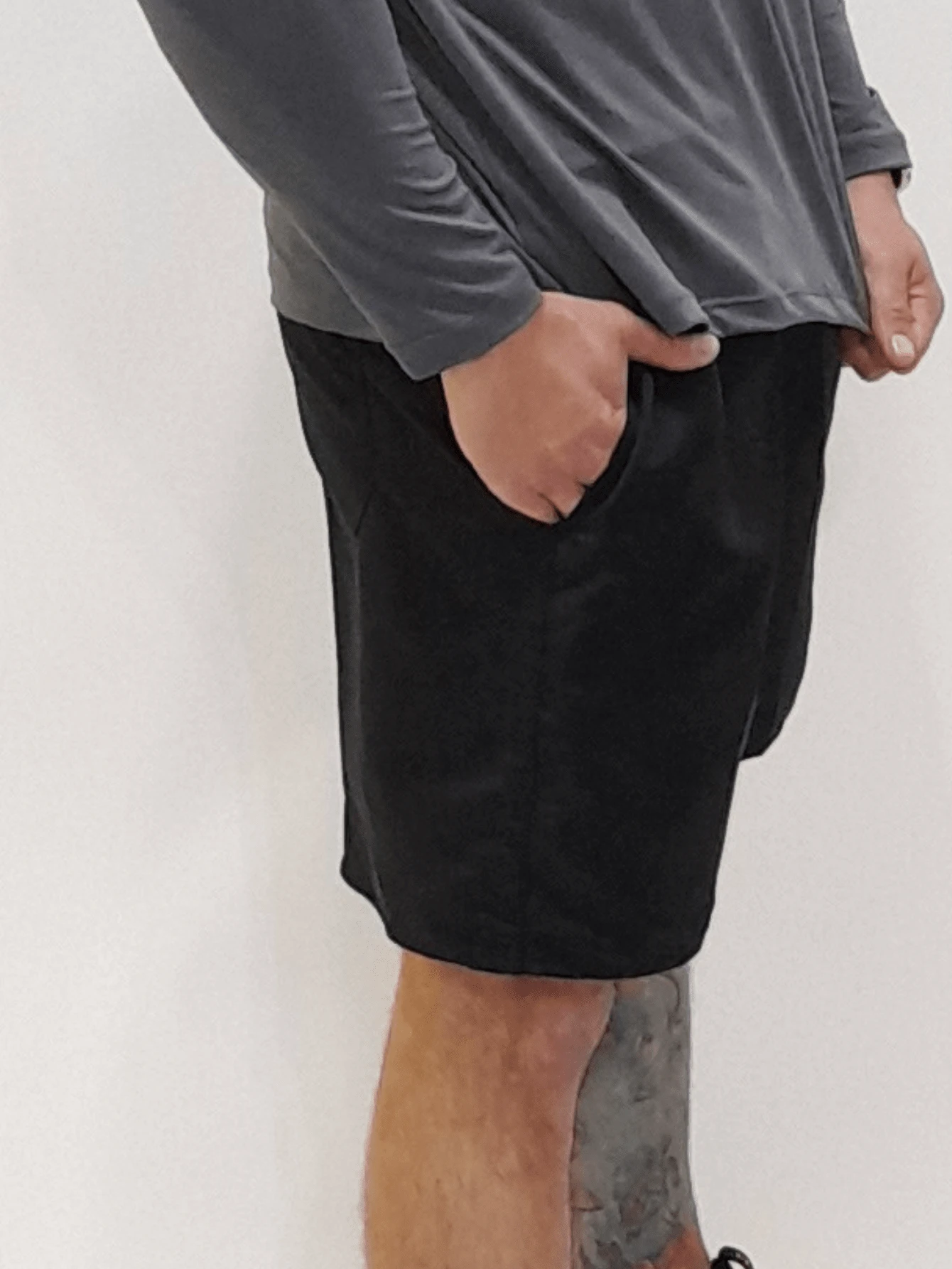 Men Shorts - 黑色 - 查看 1